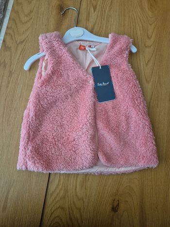 Boléro  veste sans manches fourrure rose 6 ans little Marcel neuf