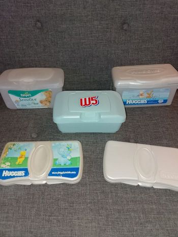 Boîte distributrice de lingette