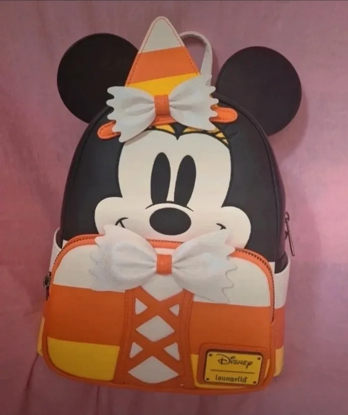Loungefly Halloween 🎃 minnie