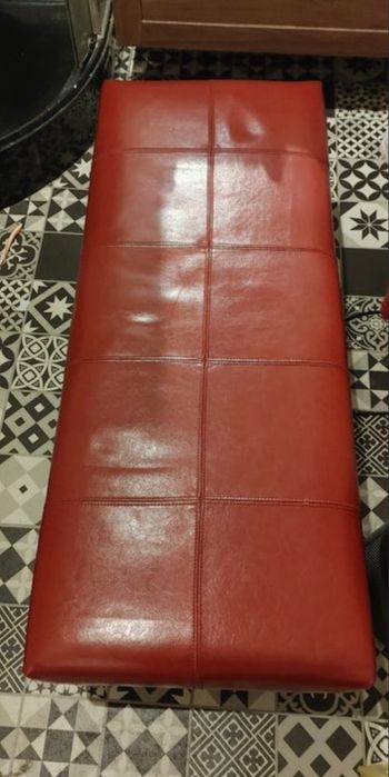 Banc banquette Cuir véritable et bois très bon état Rouge