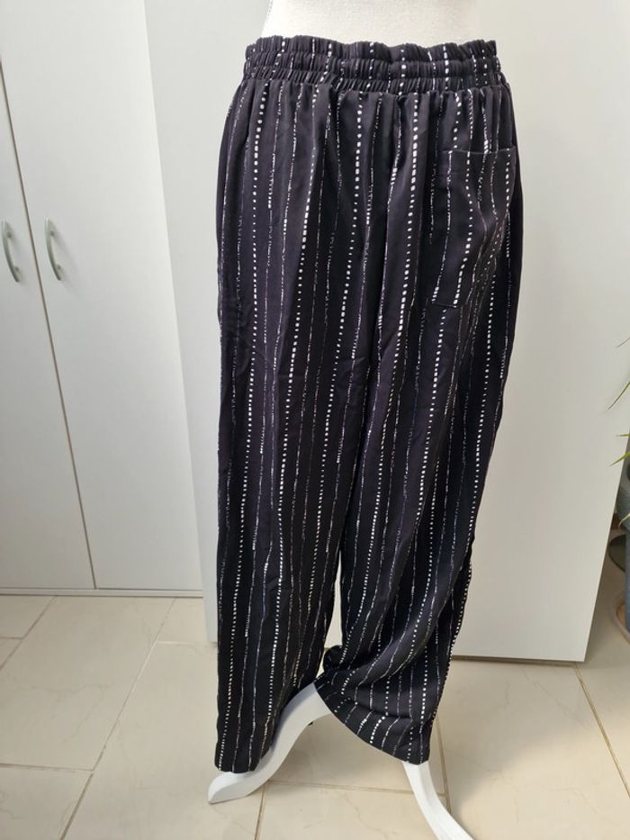 Pantalon Léger Fluide Noir Imprimé Blanc - photo numéro 5