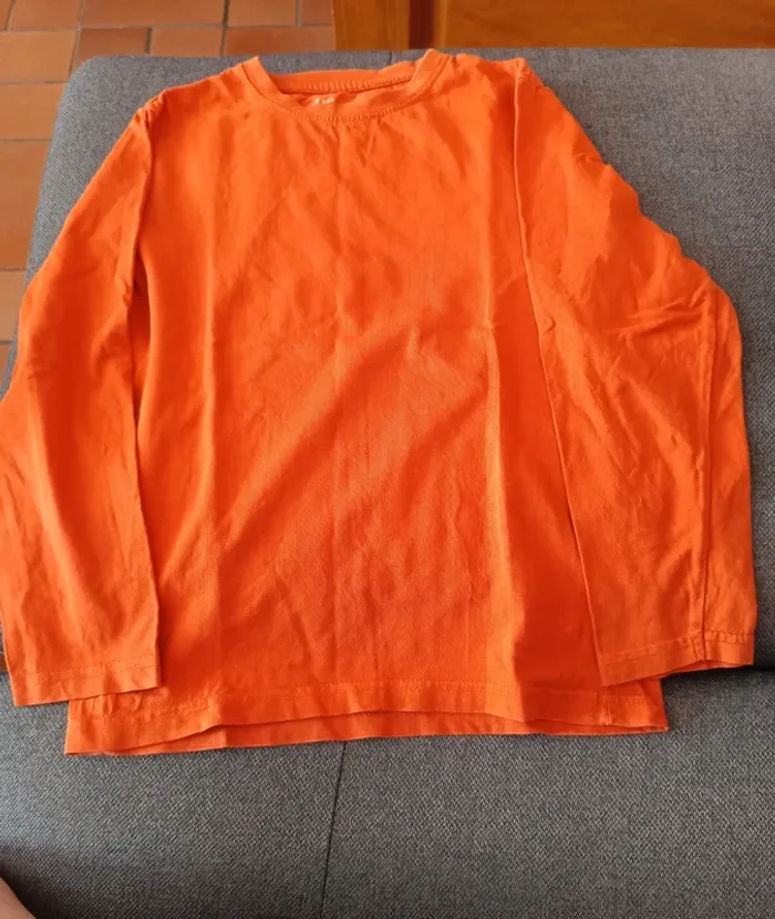 T shirt manche longue orange taille 8 ans - photo numéro 2