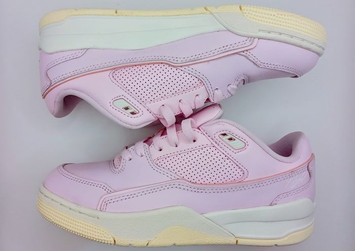 Jordan fligth neuves taille 38 - photo numéro 2