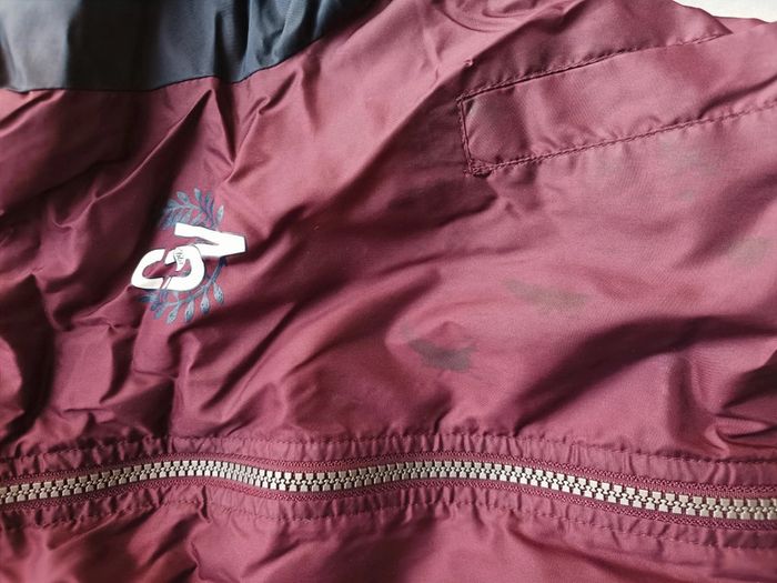 Veste coupe-vent taille 5/6 ans - photo numéro 2