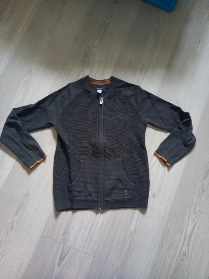 Gilet zippé gris foncé