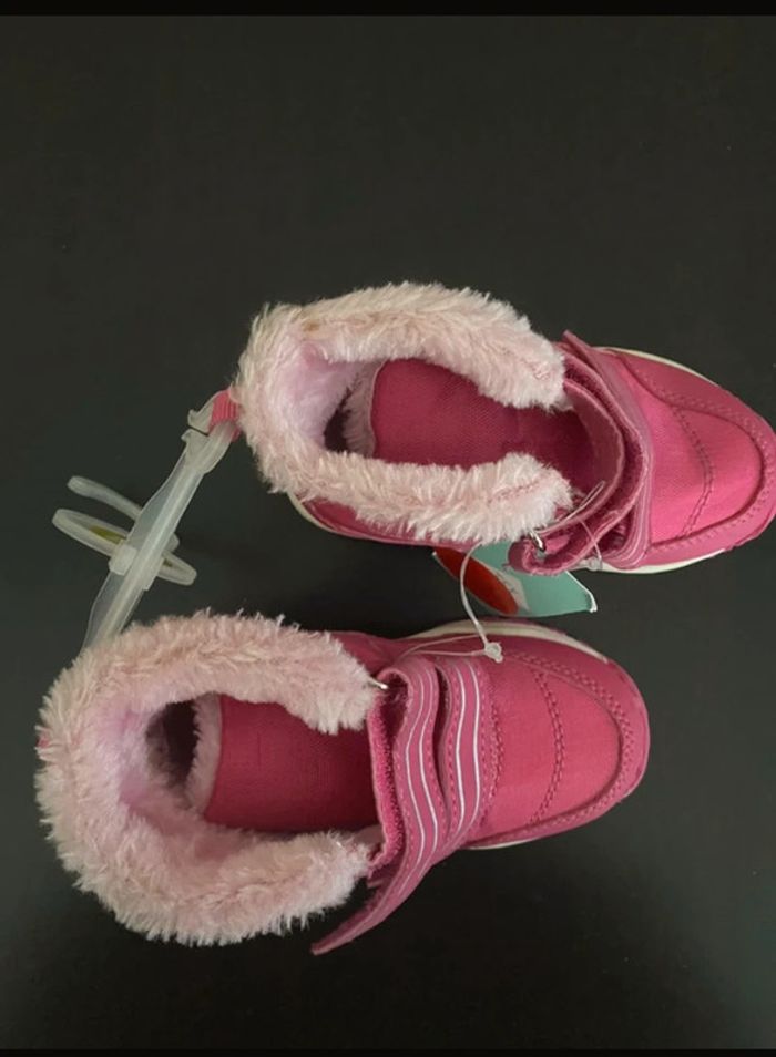Chaussures montantes  fourrées à l intérieur roses - photo numéro 3