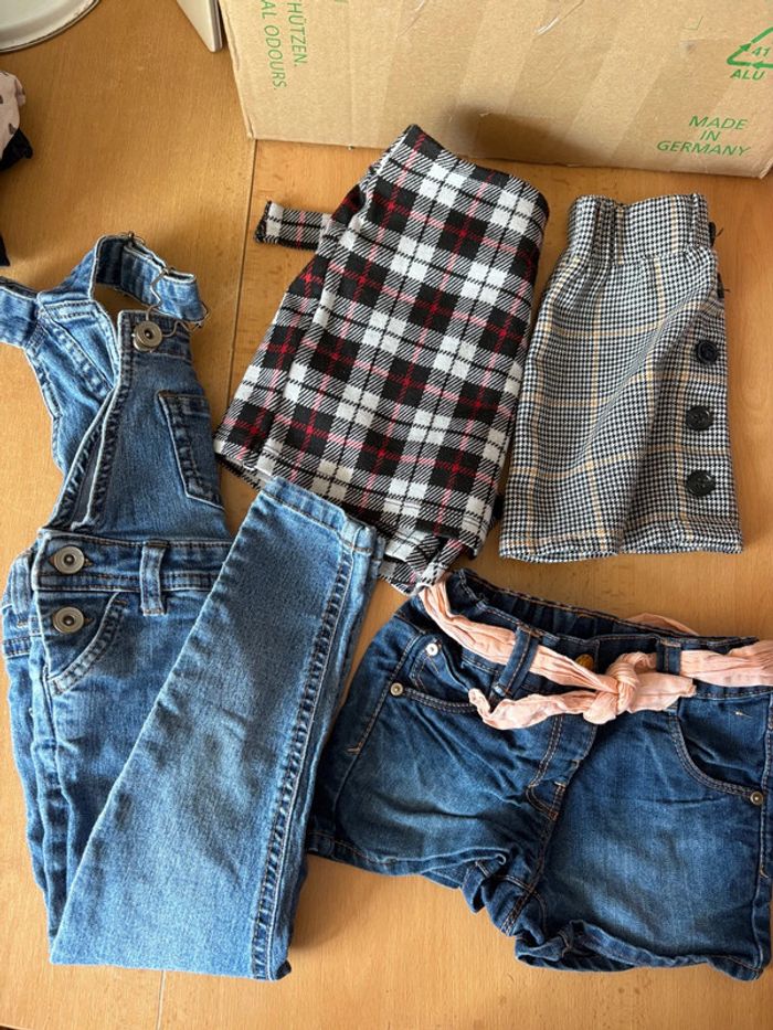 Gros lot vêtements fille 3 ans - Idéal pour la saison ! - photo numéro 7