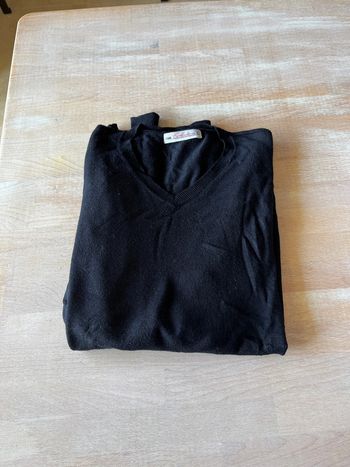 Pull noir col V