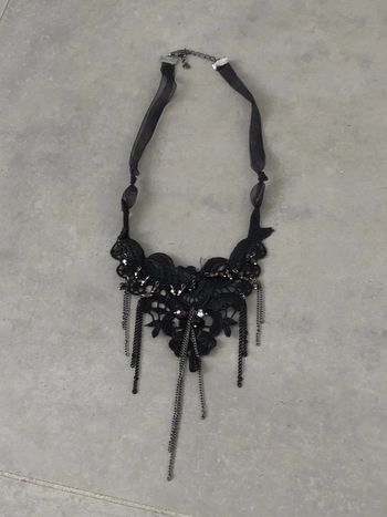 Collier noir