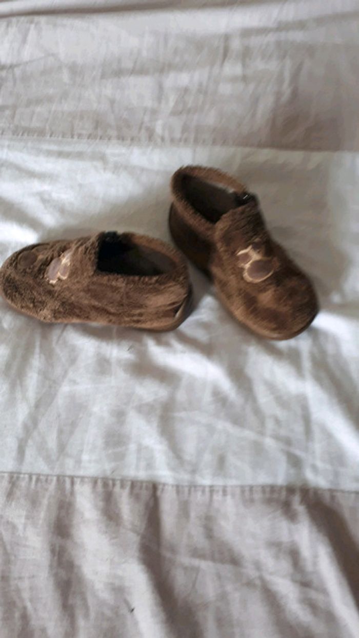 Chaussons taille 23 - photo numéro 2