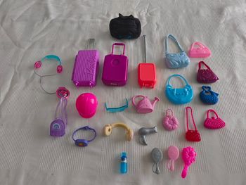 Lot accessoires barbie