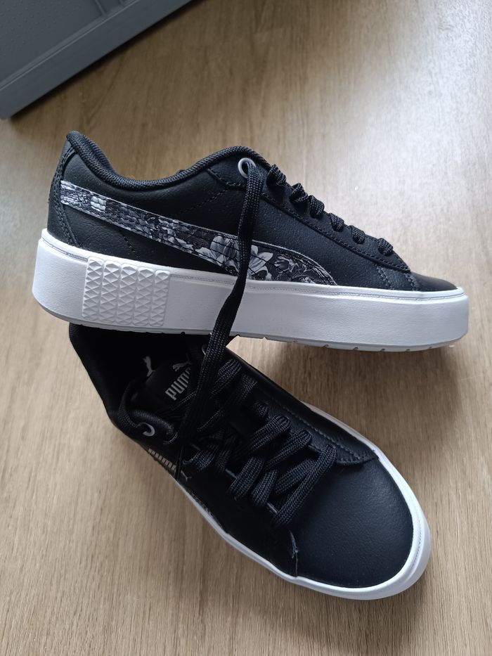 Chaussures neuves Puma - photo numéro 2