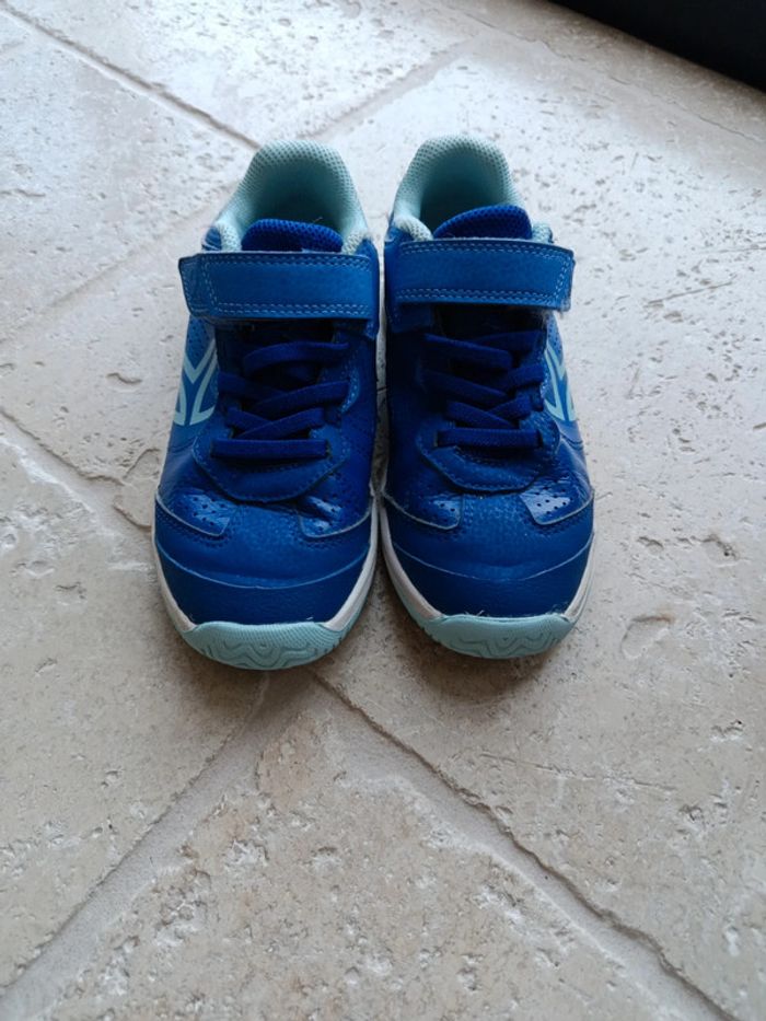 Baskets de sport taille 31 - photo numéro 2