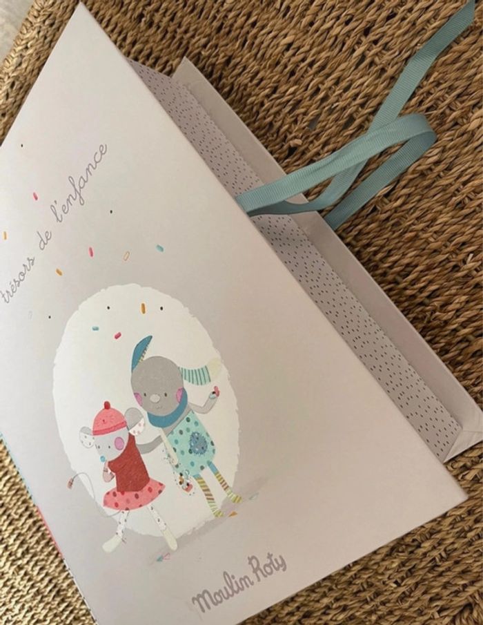 Nattou toise Charlotte et Rose + Coffret de naissance Moulin Roty - photo numéro 10