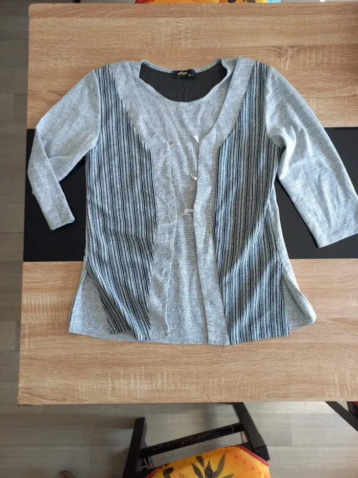 Haut femme gris T.M - photo numéro 9