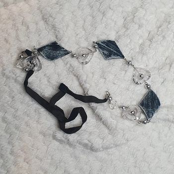 Collier sautoir gris noir fantaisie