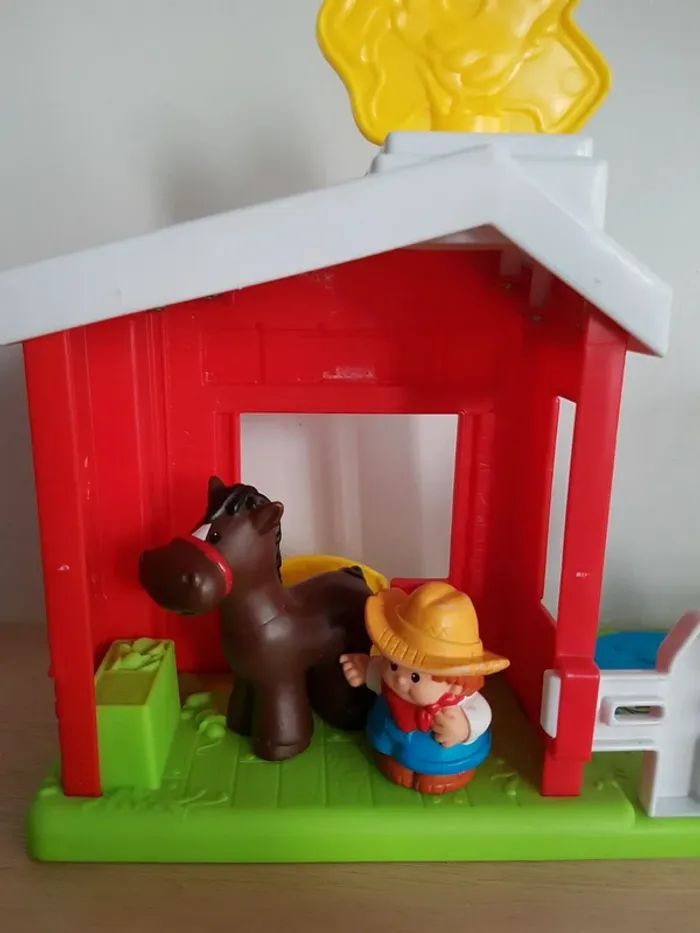 Fisher Price écurie et stand du marché fermier Little people - photo numéro 10