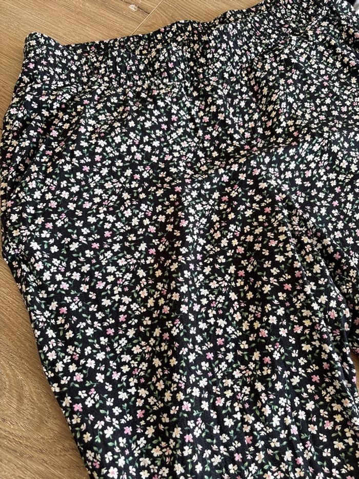 Pantalon fleuri - photo numéro 2