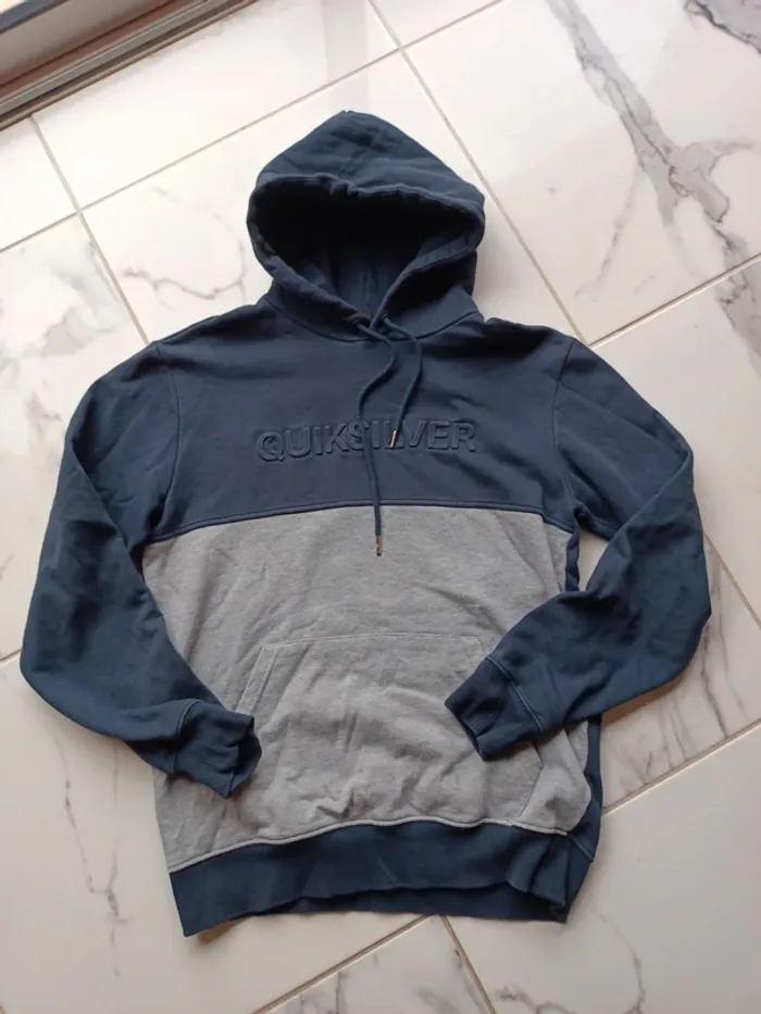 Sweat à capuche