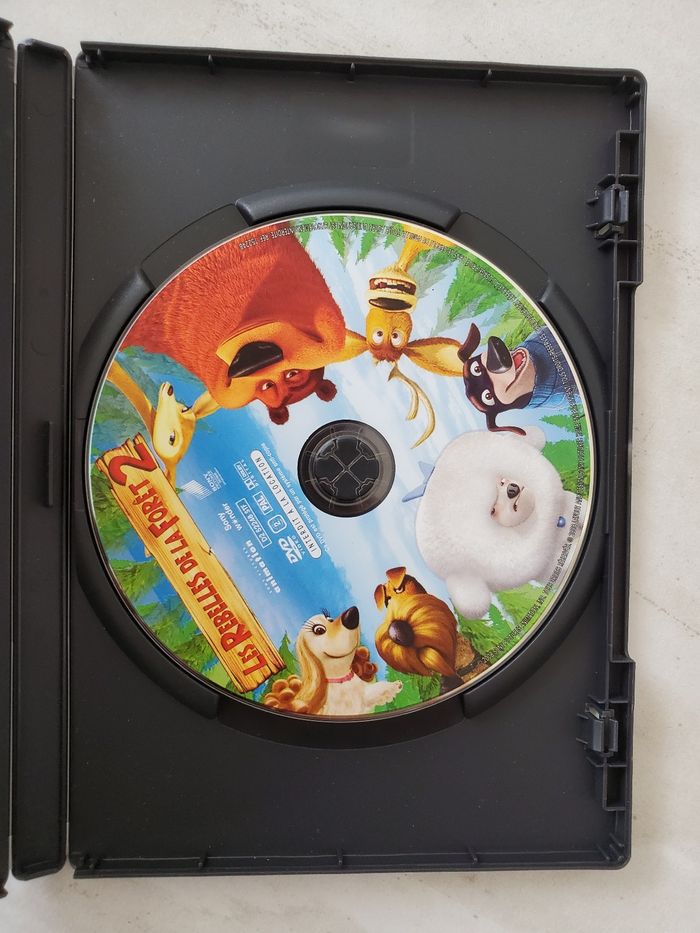 DVD Les rebelles de la forêt 2 - photo numéro 2
