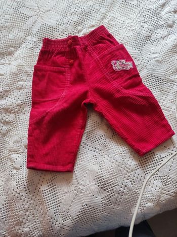 pantalon velours rouge 6 mois