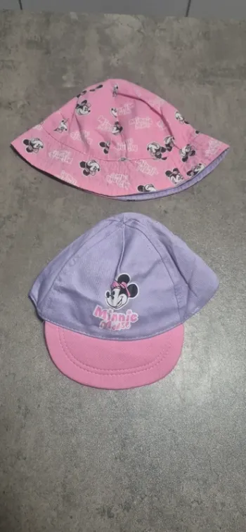 Lot casquette et Bob minnie