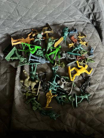 Lot d’anciens petits soldats