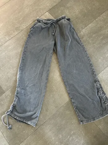 Pantalon survêtement Jennyfer taille Xs