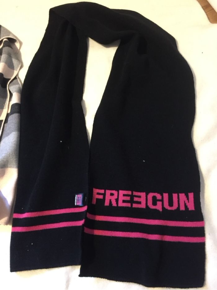 2 écharpes fille - photo numéro 3