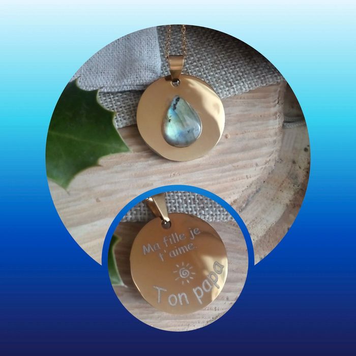 Collier à offrir à sa fille de la part de son père