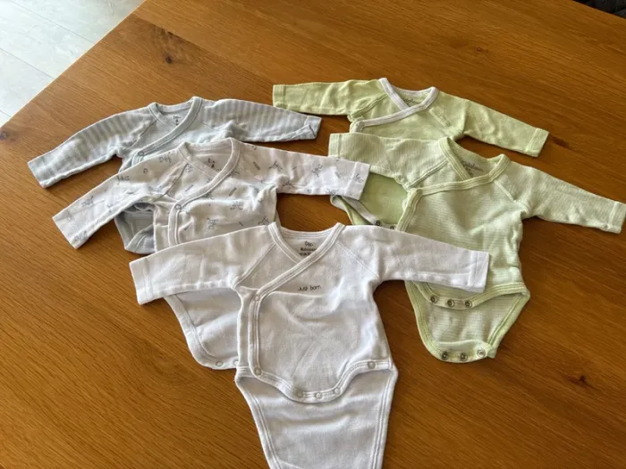Bodies bébé lot de 5 - photo numéro 2