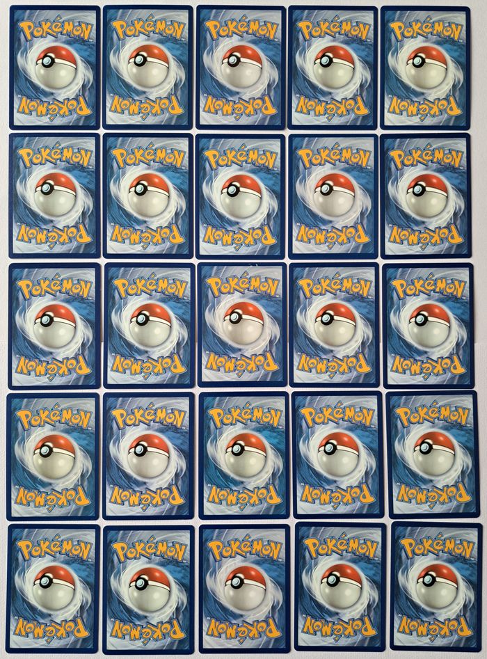 🃏 Lot de 51 cartes Pokémon JCC françaises 2022 Epée et Bouclier Stars Etincelantes - photo numéro 3
