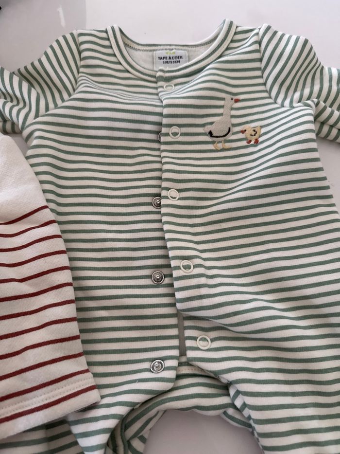 3 pyjamas tape à l’œil - photo numéro 2