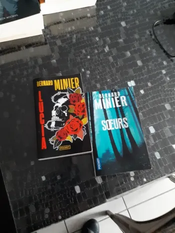 2 livres de poche Bernard Minier