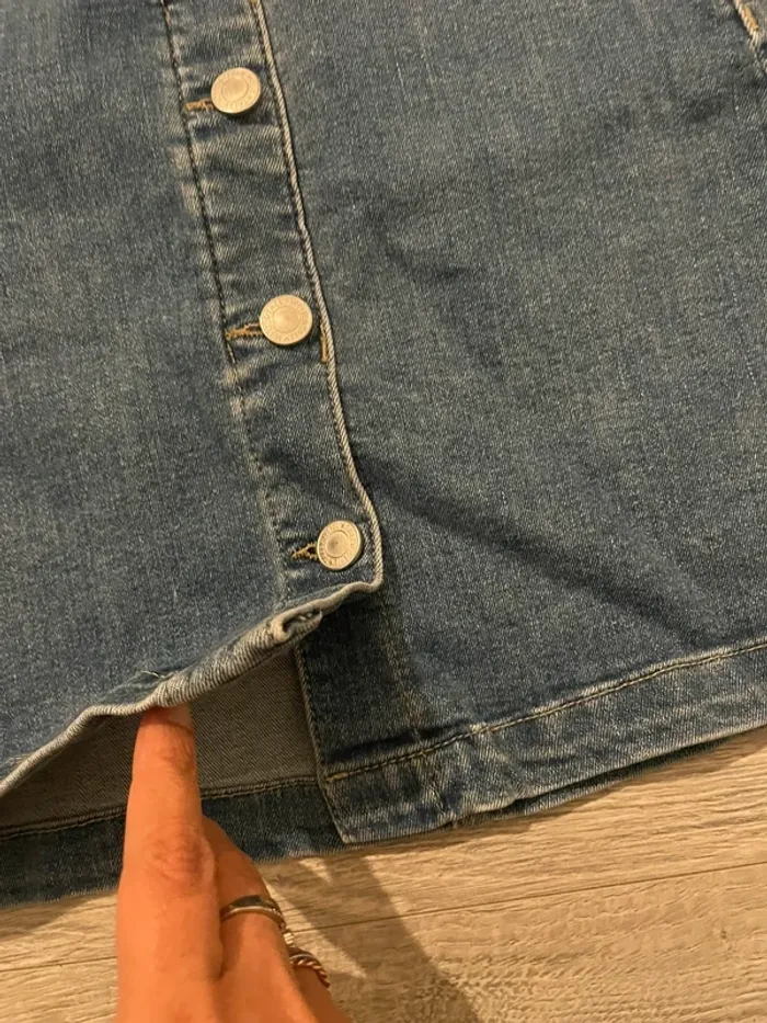 Jupe en jean boutonnée Tally Weijl Taille 34 - Très bon état - photo numéro 4