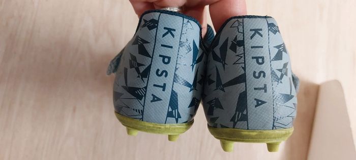 Chaussures crampons foot kipsta 33 - photo numéro 5