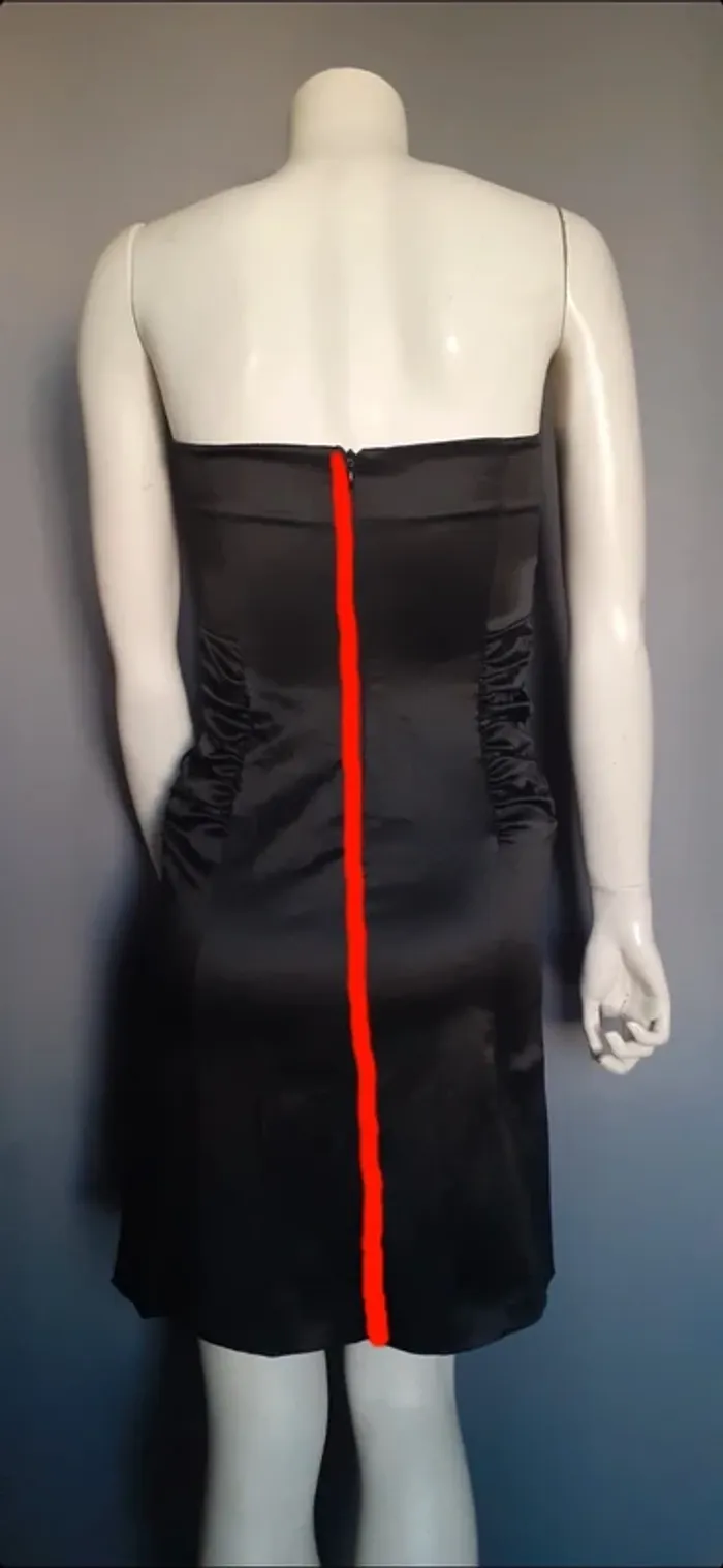 Jolie robe de cocktail. - photo numéro 8