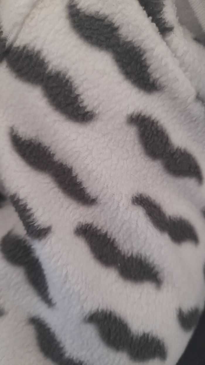 Pantalon moustache - photo numéro 2