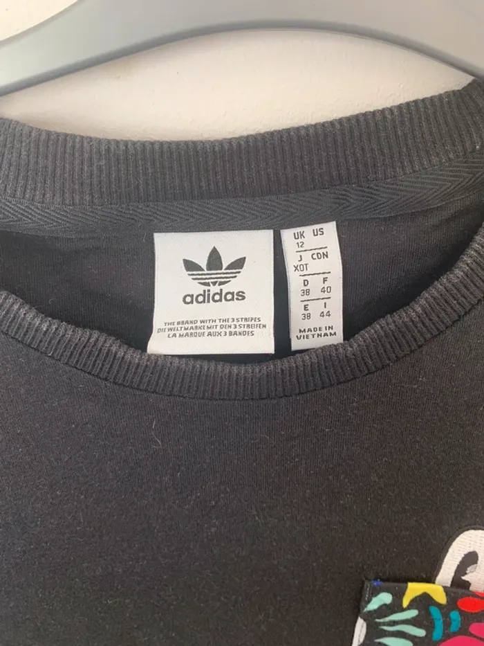 T-shirt adidas avec pochette fleurie - photo numéro 3