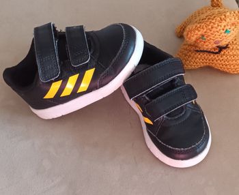 Basket adidas p21