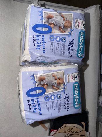 96 Couche BabyLove taille 0