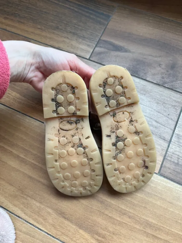 Sandales papillon GBB taille 25 - photo numéro 6