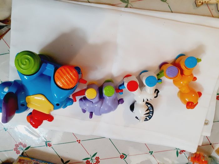 Jouet train - photo numéro 2