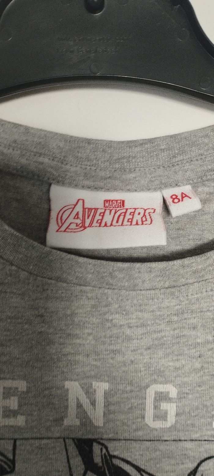 Tee-shirt manches longues Avengers taille 8 ans - photo numéro 3