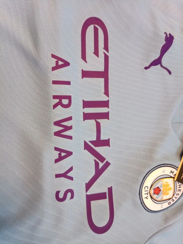 Tenue de foot Manchester City, Puma Authentique Officiel taille enfant 4/5 ans, Neuf - photo numéro 7