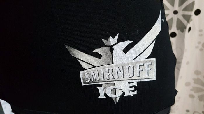 Débardeur noir Smirnoff - photo numéro 6