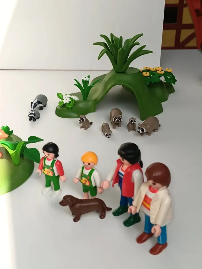 Lot figurines playmobil Ballade en famille avec le chien dans la forêt - photo numéro 4