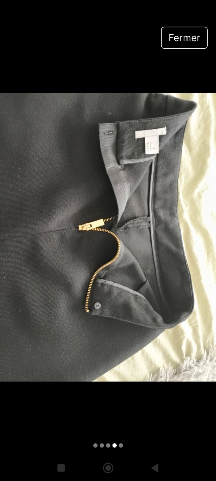 Jupe noire - photo numéro 4