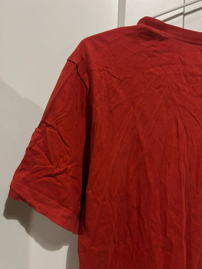 645 – t-shirt Nike rouge - photo numéro 6