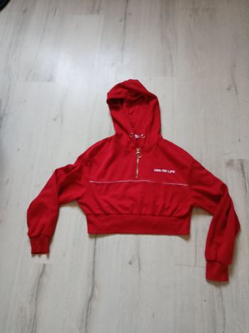 Pull court marque Jennyfer taille S